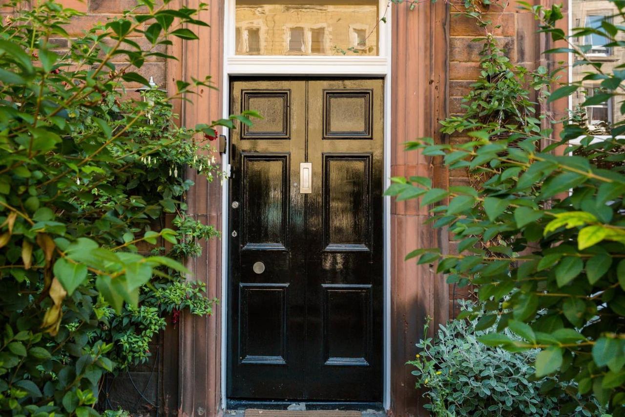 Beautiful, Traditional 2 Bedroom Main Door Flat Appartement EDI